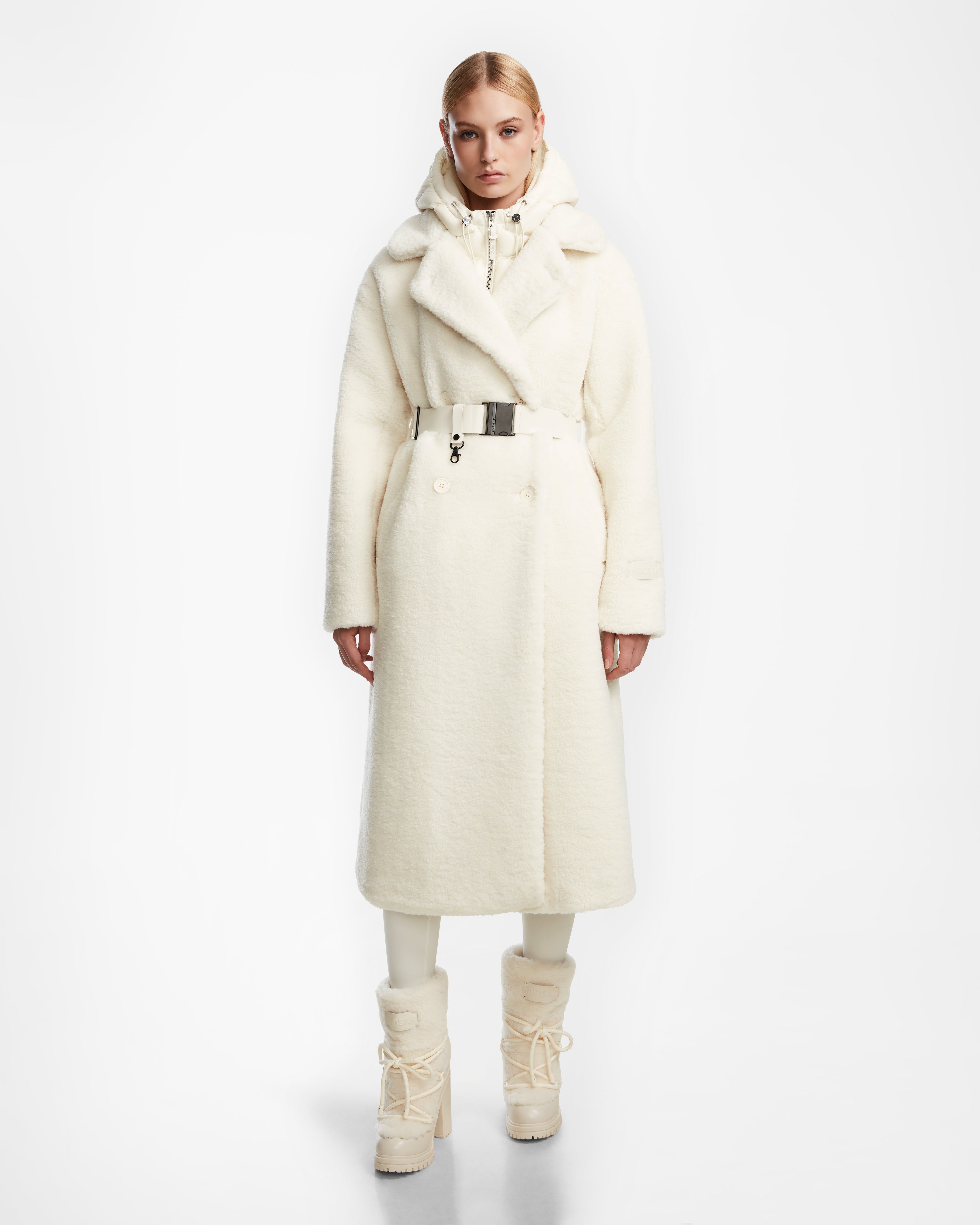 TINA - 8123578 Iceland European