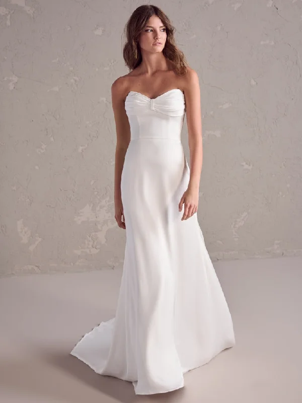 Johnnie by Rebecca Ingram Feminine Women's Soft 