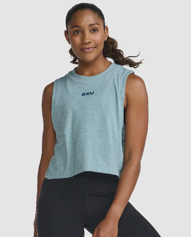 Motion Crop Tank Chambray Hip Women's Retro