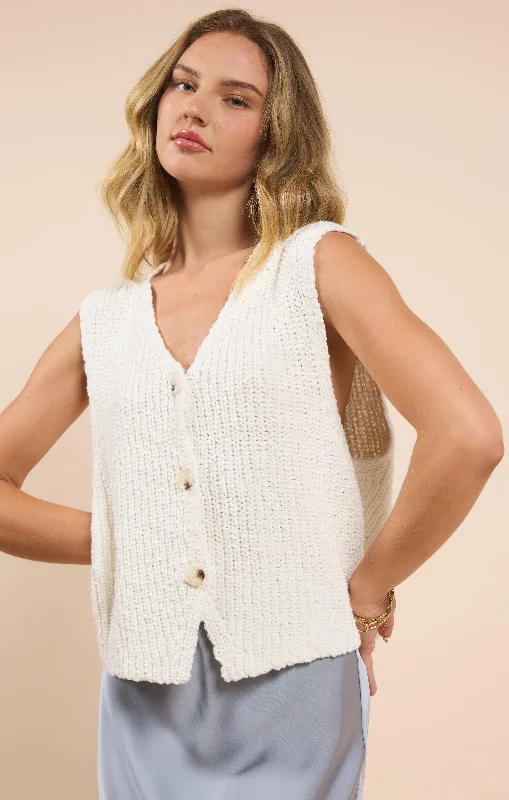 Arlo Cardi Vest, White | Sadie & Sage British Gentlewoman Style