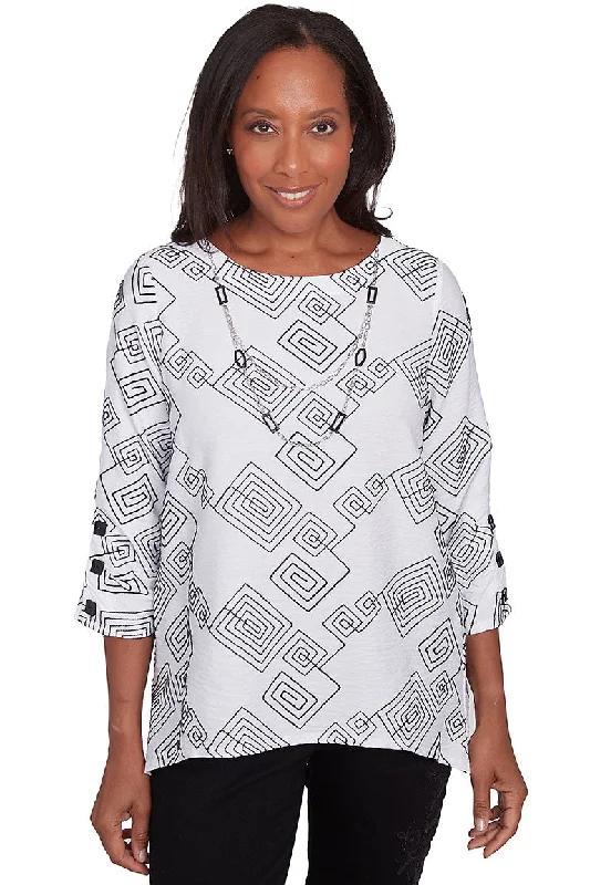 Petite Wild At Heart Geometric Necklace Blouse Rugged Women's Outdoor 