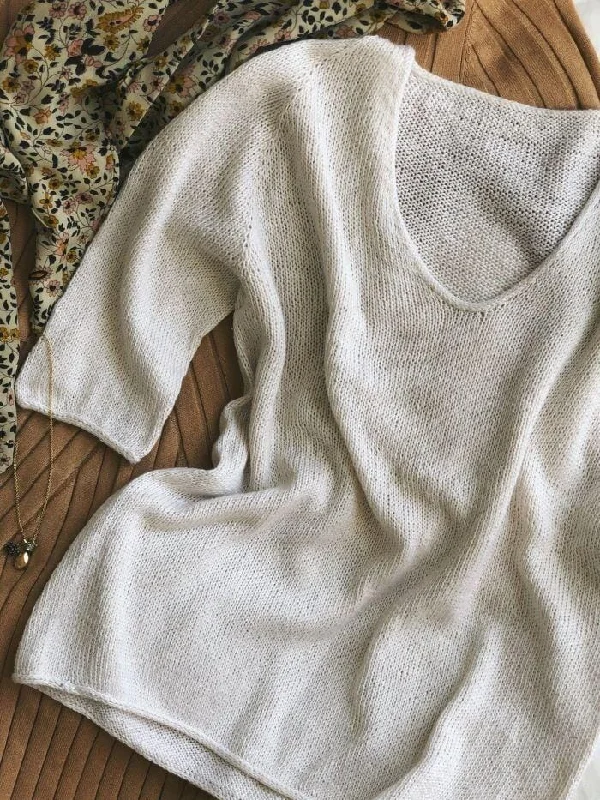Cumulus Tee by PetiteKnit, knitting pattern Minimalist Women's Casual