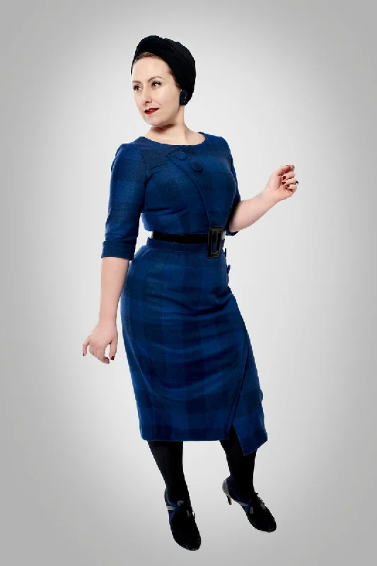 How to Do Fashion No. 13 Paris Dress Vacation