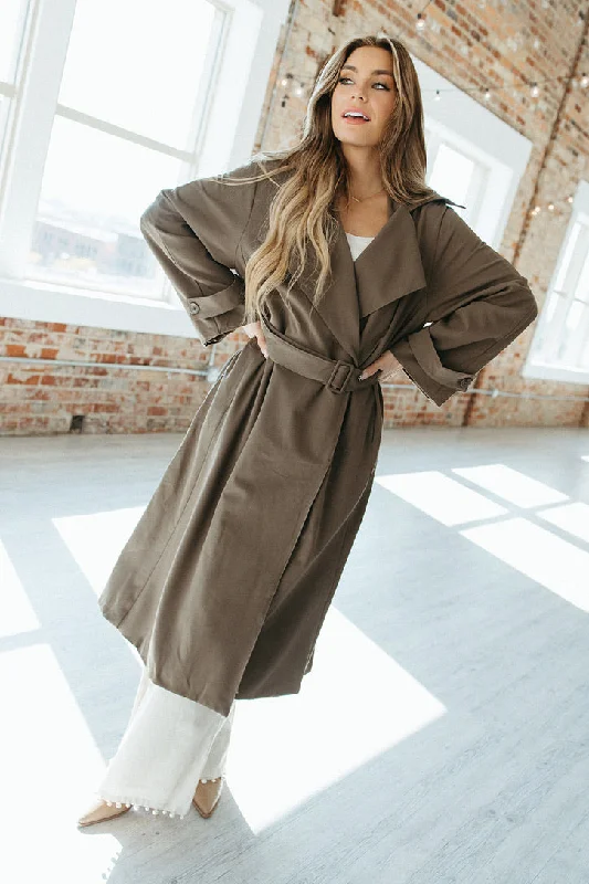 The Manhattan Trench Refined Women's Velvet