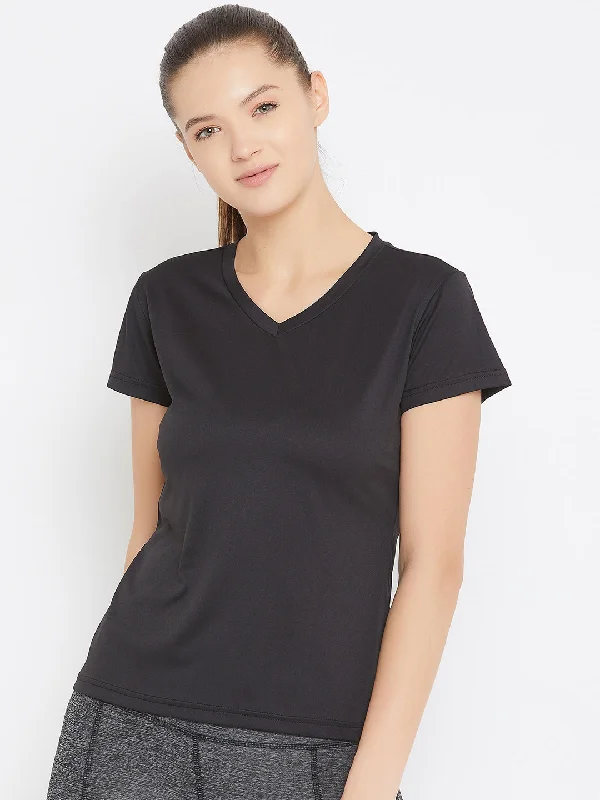 JUMP USA Women Black Active Wear V- Neck T-shirt Bold Women's Animal Print