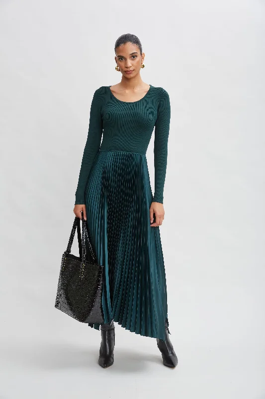 Long Sleeve Knit Pleated Dress Stylish Women's Neon