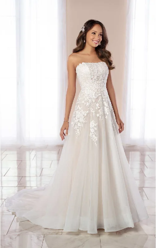 6990 Traditional Women's 