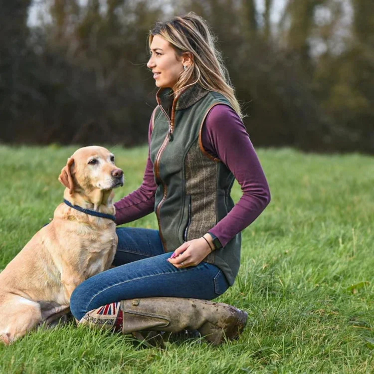 Gunner and Hound Ladies Tweed Incorporated Gilet - Forest Green Stylish Women's Neon Gunner and Hound Ladies Tweed Incorporated Gilet - Forest Green Stylish Women's Neon