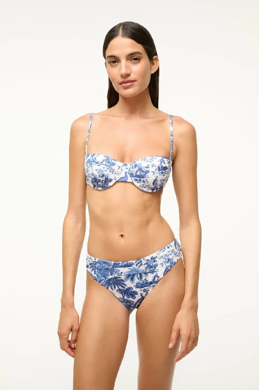BLUE TOILE