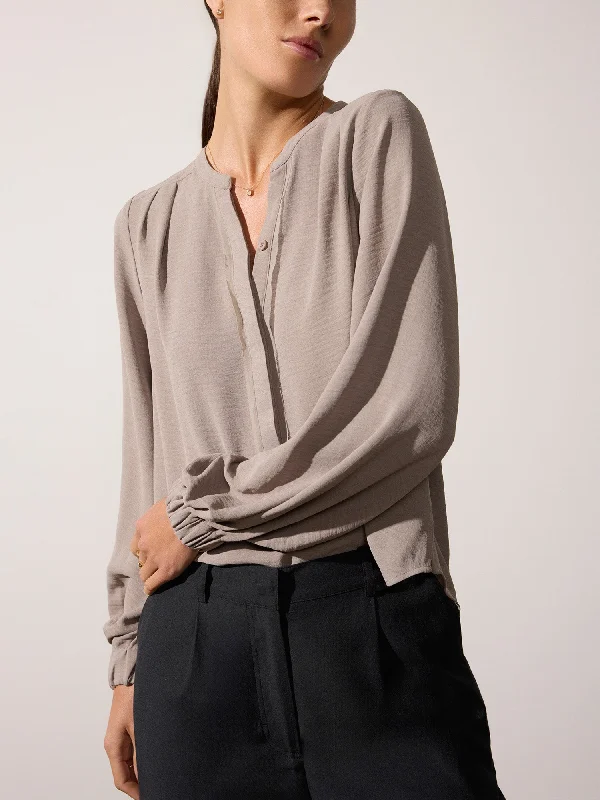 The Phoebe Blouse Athletic Women's 